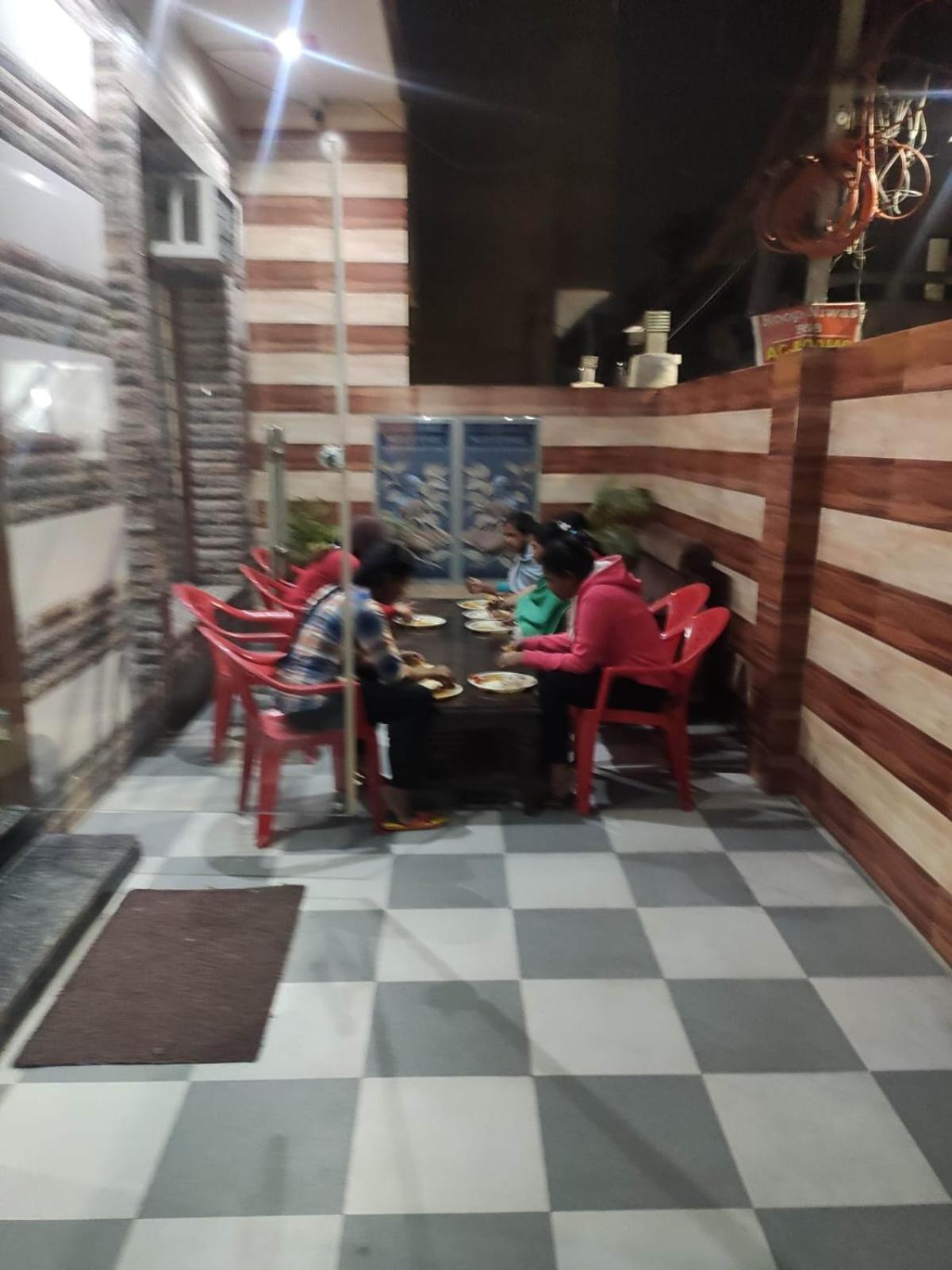 Roop Niwas Bed & Breakfast Amritsar Exterior photo